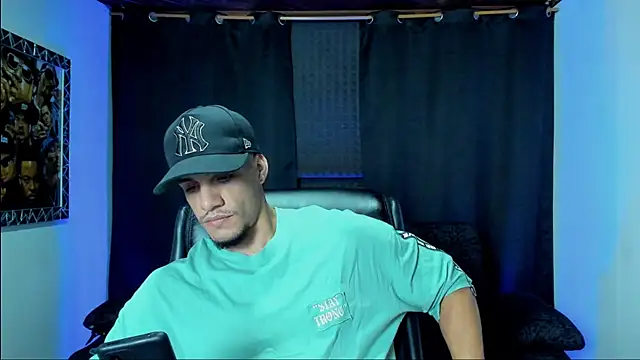 Snapshot of jhonnysnow17 chatting on February 2026 03:55:02 AM jhonnysnow17 online show from February 2026 03:55:02 AM