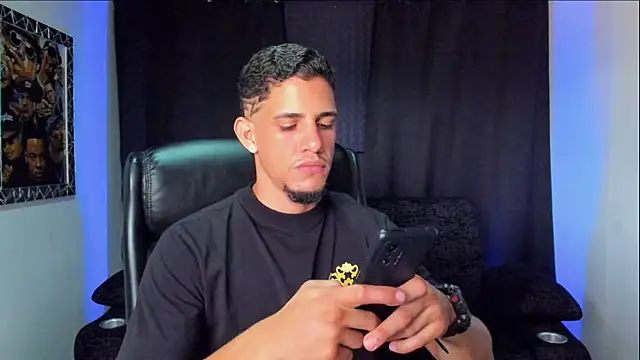 Snapshot of jhonnysnow17 chatting on February 2026 08:27:01 PM jhonnysnow17 online show from February 2026 08:27:01 PM