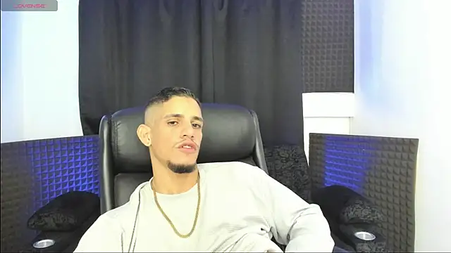 jhonnysnow17 online show from June 2026 04:06:01 AM