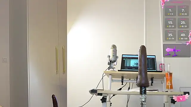 Snapshot of Miss69Ri99 chatting on January 2025 06:24:02 PM Miss69Ri99 online show from January 2025 06:24:02 PM