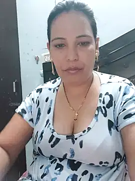 Poojabhabi101 online show from September 2025 06:15:02 AM