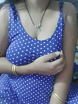Poojabhabi101 online show from May 2026 06:15:02 PM
