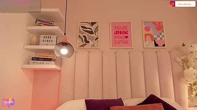 cute  cherry  online show from November 2025 08:41:01 PM