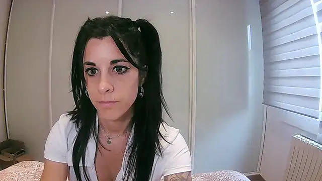 secretoeternoo online show from April 2026 04:55:01 PM