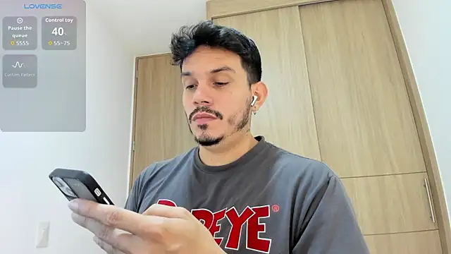 alejandro stark online show from November 2025 08:02:02 AM