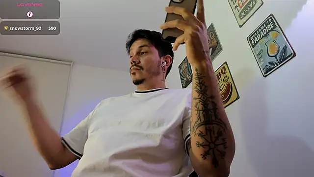 alejandro stark online show from February 2026 11:36:01 PM