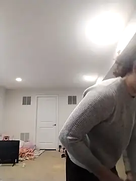 Snapshot of LiverandBrat77 chatting on January 2026 02:41:01 PM LiverandBrat77 online show from January 2026 02:41:01 PM