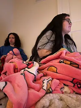 Snapshot of LiverandBrat77 chatting on March 2026 04:57:01 PM LiverandBrat77 online show from March 2026 04:57:01 PM