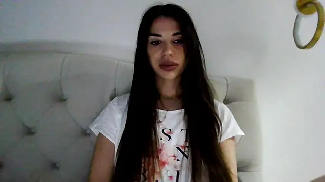 Snapshot of Mika_Gold chatting on June 2026 06:57:02 PM Mika Gold online show from June 2026 06:57:02 PM
