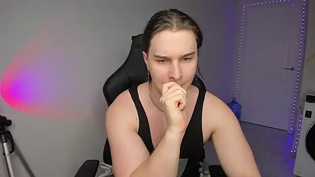 Vincent Strong online show from January 2025 02:03:02 PM