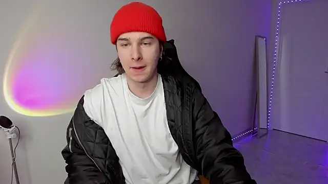 Vincent Strong online show from March 2025 01:17:02 AM