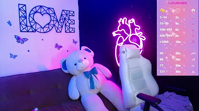 demyanderson  online show from March 2025 10:02:02 PM