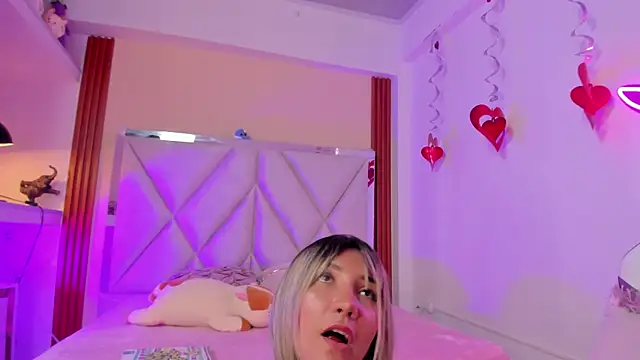 Happy tits online show from February 2025 09:35:02 PM