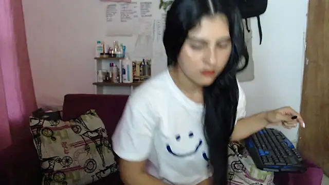 Nathacha online show from February 2025 11:02:01 PM