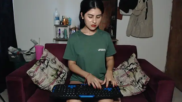 Nathacha online show from March 2025 10:18:02 PM