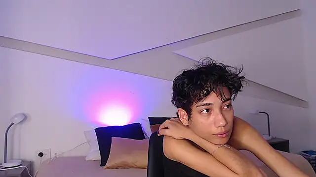 hot little bunny online show from March 2025 09:24:01 PM