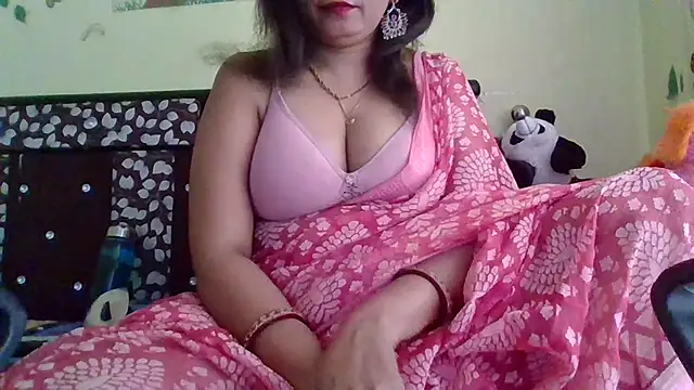 Snapshot of NautyBabe chatting on March 2025 05:32:02 AM NautyBabe online show from March 2025 05:32:02 AM