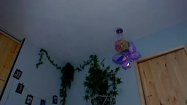 VickyJackson  online show from November 2025 07:58:01 PM