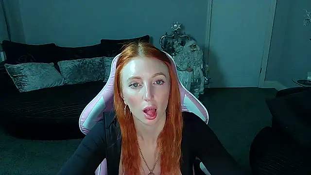 Red firesquirt online show from December 2024 02:22:02 PM