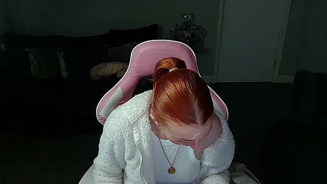 Red firesquirt online show from February 2025 03:14:01 PM