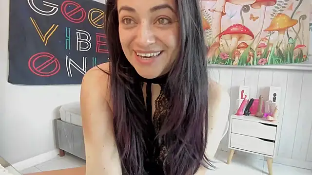 LovelyAzucena online show from October 2025 02:59:01 PM