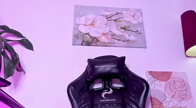 Noa Sakura  online show from February 2025 10:26:02 PM