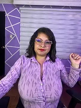 Snapshot of MiiaaJoness chatting on July 2026 07:39:01 PM MiiaaJoness online show from July 2026 07:39:01 PM