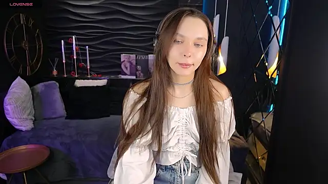 ChloeSunny online show from April 2026 09:06:02 PM