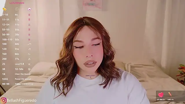 Snapshot of IsabellaFigueredo__ chatting on February 2025 07:26:02 AM IsabellaFigueredo   online show from February 2025 07:26:02 AM