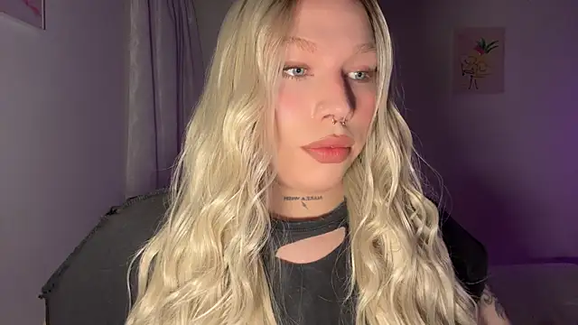 IsabellaFigueredo   online show from February 2026 11:53:01 AM