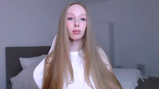 Luna insniity online show from March 2026 08:50:01 PM