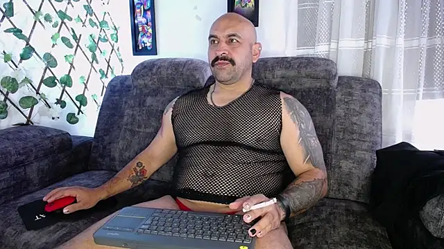 Snapshot of JD-69 chatting on January 2025 04:57:01 PM JD-69 online show from January 2025 04:57:01 PM