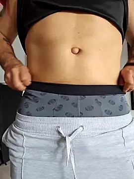 Snapshot of JD-69 chatting on February 2025 04:18:02 PM JD-69 online show from February 2025 04:18:02 PM