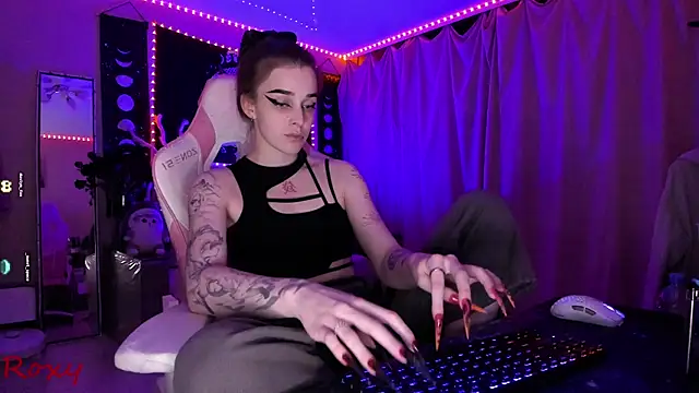 wet dream  online show from December 2025 11:00:02 PM