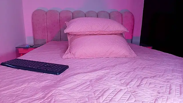 Snapshot of lucyy_gray chatting on November 2025 03:09:02 AM lucyy gray online show from November 2025 03:09:02 AM