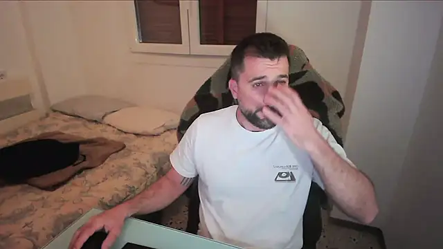 alex877x online show from April 2026 01:57:02 PM