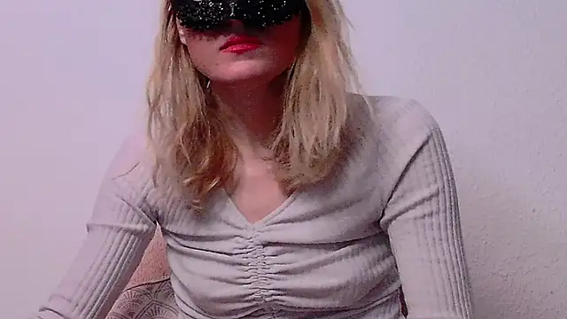 Snapshot of SecretAnni chatting on December 2024 03:49:01 AM SecretAnni online show from December 2024 03:49:01 AM