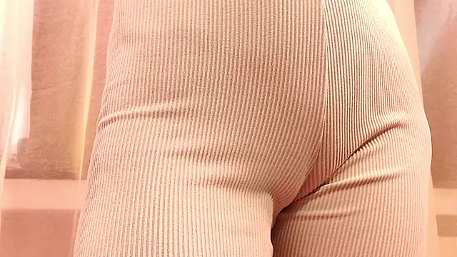 Snapshot of SecretAnni chatting on February 2025 03:01:02 PM SecretAnni online show from February 2025 03:01:02 PM