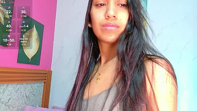 littlee emilyy  online show from June 2026 01:15:02 PM
