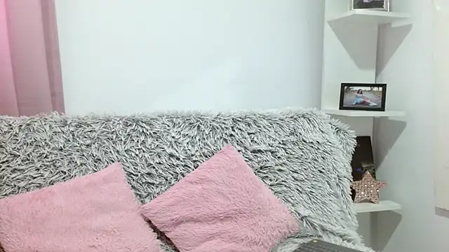 aliicee m online show from September 2025 05:35:01 PM