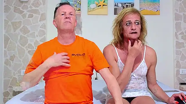 Snapshot of gigianddave chatting on March 2025 09:26:01 PM gigianddave online show from March 2025 09:26:01 PM