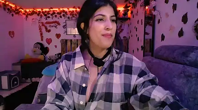 azahar  ziiz online show from March 2025 05:39:01 PM