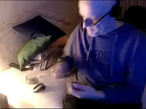 Snapshot of HornyRalfi55 chatting on December 2024 07:32:02 PM HornyRalfi55 online show from December 2024 07:32:02 PM