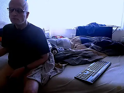 Snapshot of HornyRalfi55 chatting on February 2025 10:22:01 AM HornyRalfi55 online show from February 2025 10:22:01 AM