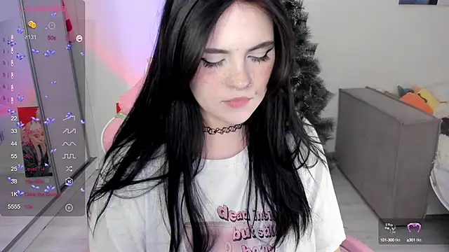 Snapshot of SelenaCute chatting on December 2024 08:13:01 AM SelenaCute online show from December 2024 08:13:01 AM