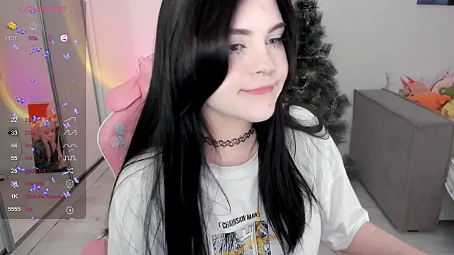 Snapshot of SelenaCute chatting on January 2025 05:06:02 AM SelenaCute online show from January 2025 05:06:02 AM