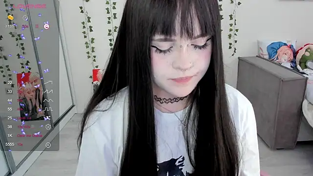 Snapshot of SelenaCute chatting on February 2025 09:42:01 AM SelenaCute online show from February 2025 09:42:01 AM