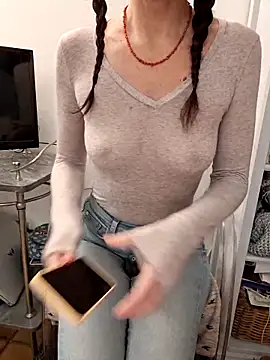 Silvia Zeno online show from November 2025 07:51:02 AM