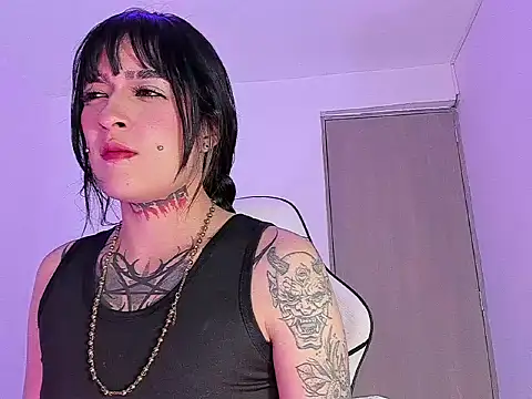 Snapshot of sarah_benjjaminn chatting on April 2026 11:38:01 AM sarah benjjaminn online show from April 2026 11:38:01 AM
