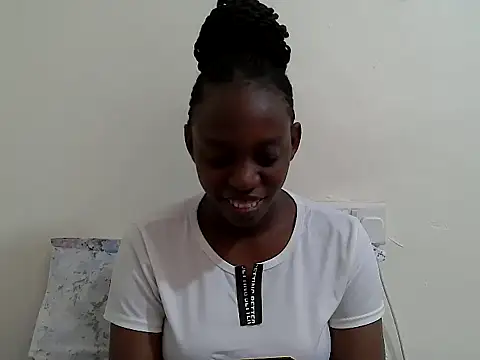 Snapshot of lizbela1 chatting on November 2025 12:26:01 PM lizbela1 online show from November 2025 12:26:01 PM